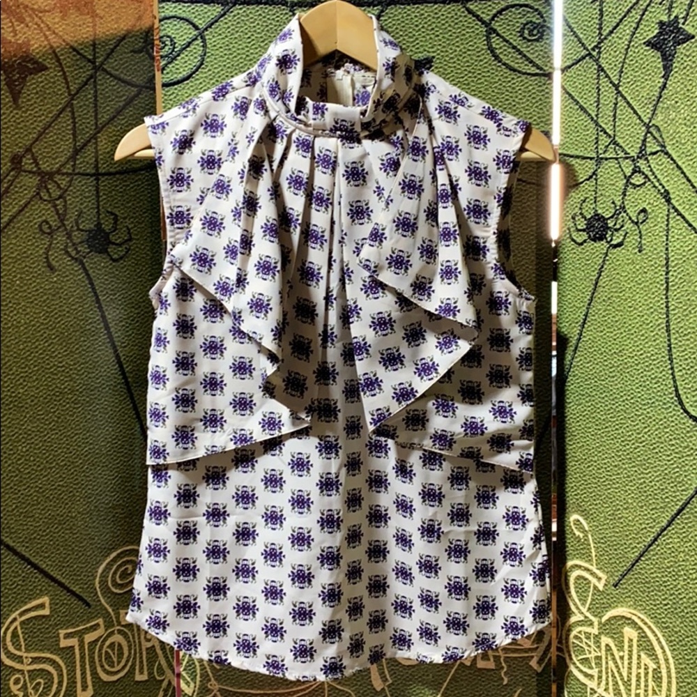 New retro style blouse sleeveless top